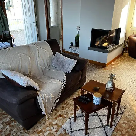 Ferienhaus Maison Les Pieds Dans L'eau