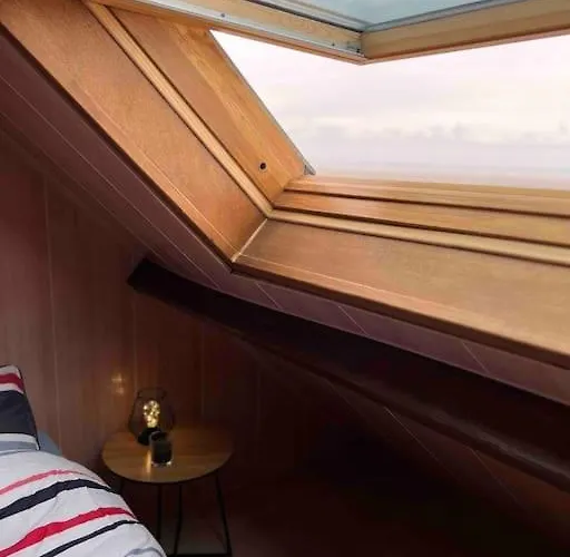 Maison Les Pieds Dans L'eau בית נופש *