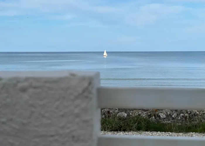 בית נופש Maison Les Pieds Dans L'eau